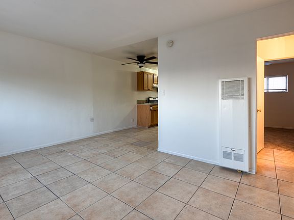 2nd image of 15741 Blaine Ave #4