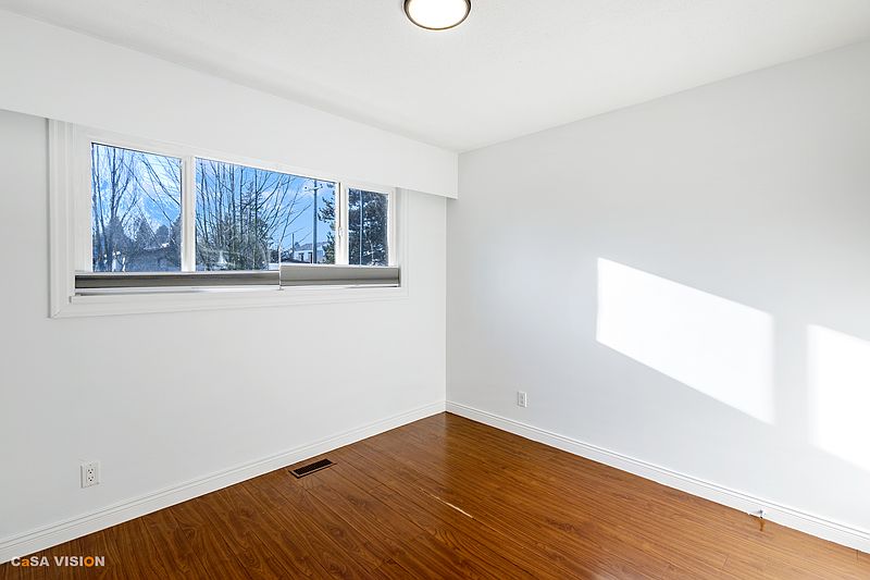 Vancouver House for rent - 3 Bedrooms — photo 7