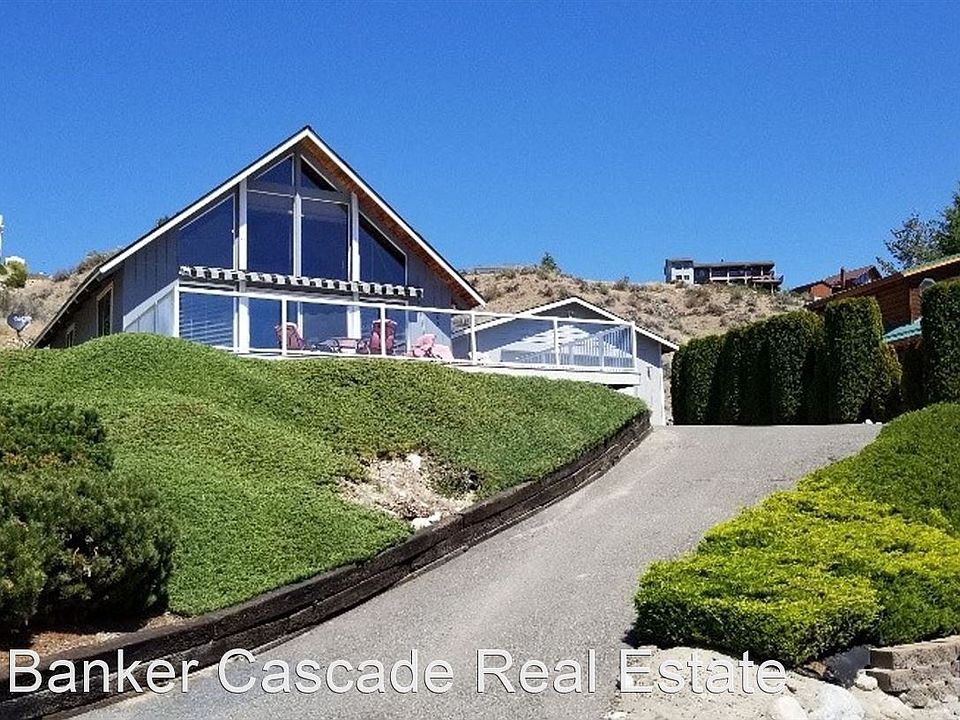 1st image of 209 San Remo Ln