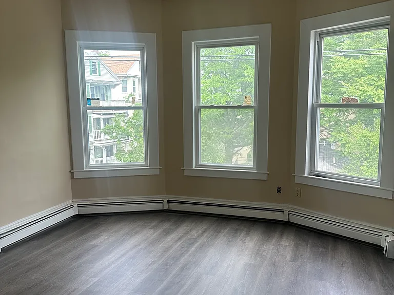 19 Dewey St #2 — Photo 7