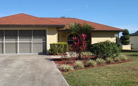 1st image of 1068 Lake Carrie Dr
