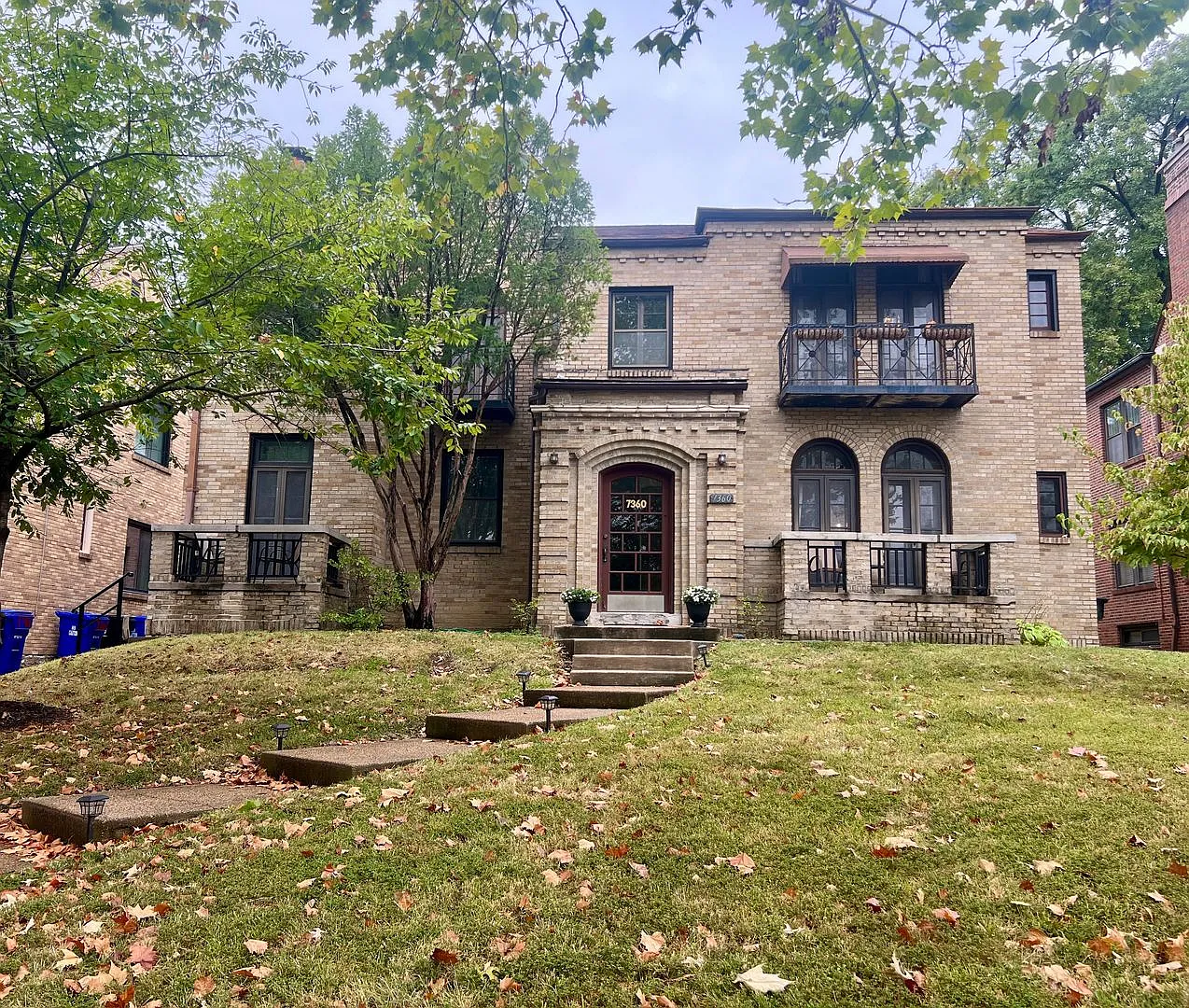 7360 Pershing — Photo 1