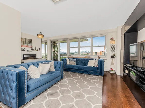 825 Morrison Avenue 19C image 1 of 32
