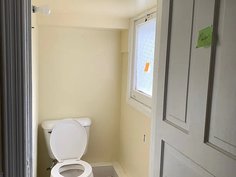 402 Denver St — Photo 15
