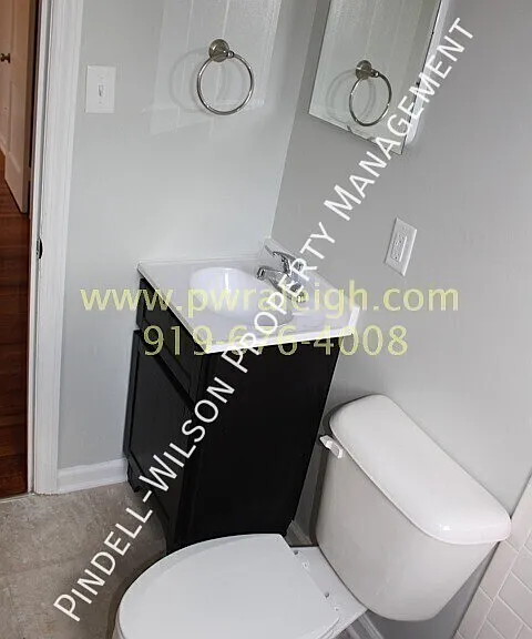 2222 Bernard St — Photo 11