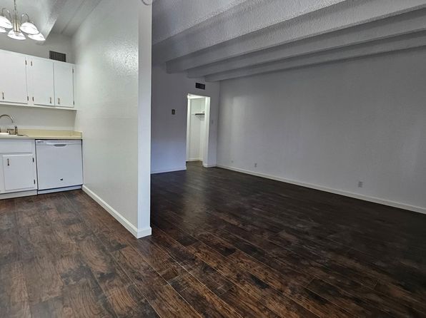 1100 Alvarado Dr SE APT 202