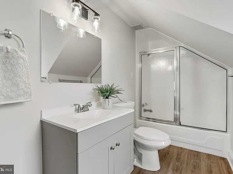 707 N Hickory Ave #3 — Photo 24
