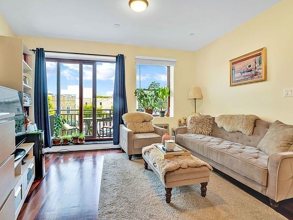 3rd image of 18-05 27th Ave #4C