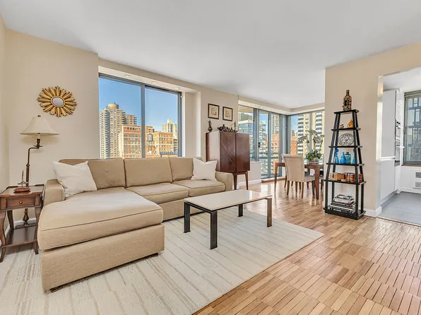 300 E 85th St APT 1803, Manhattan, NY 10028