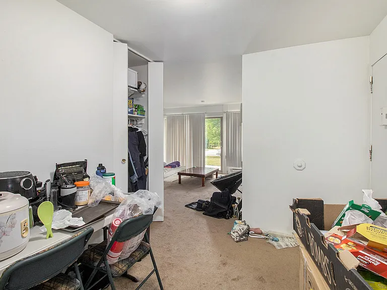 1327 Wilmot St #2 — Photo 10