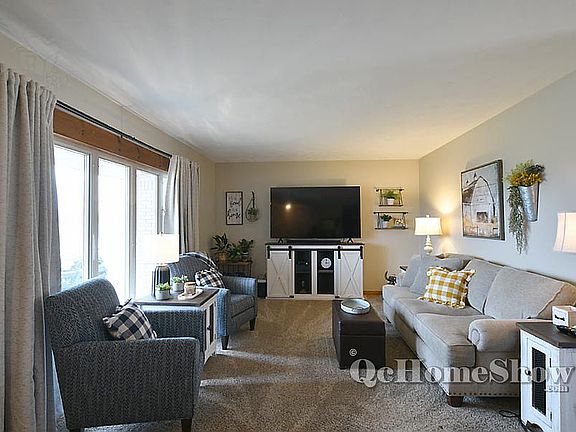24 x 12 Living Room