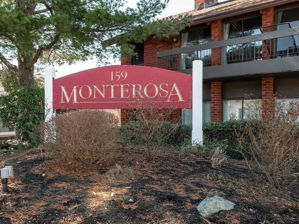 159 Main St APT 52B, Stoneham, MA 02180