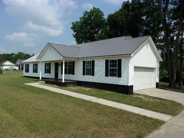 95 Matts Way, Douglas, GA 31535