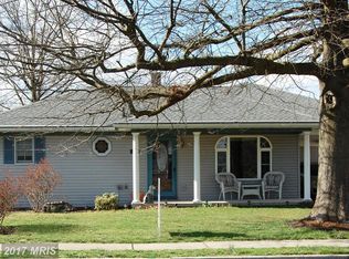 725 Stouffer Ave, Chambersburg, PA 17201