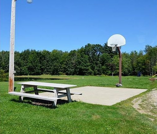 5th image of 1401 Footville Richmond Rd E