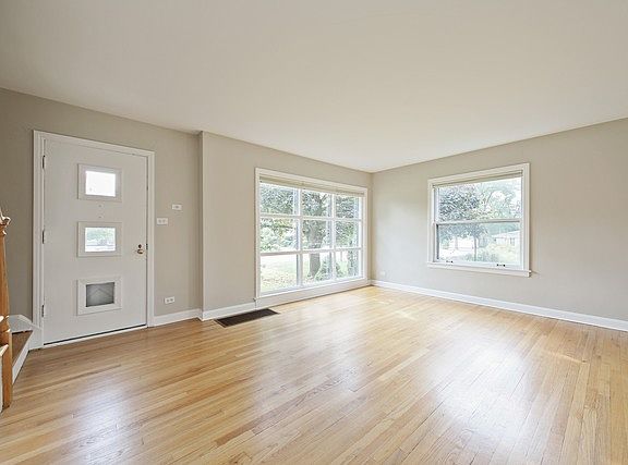 2nd image of 132 Indian Dr