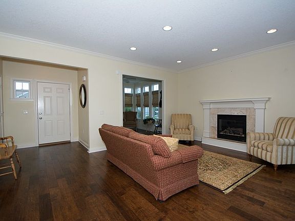 5th image of 1408 SW Sunrise Ln