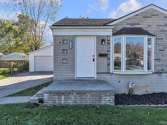 3rd image of 31243 Minton St