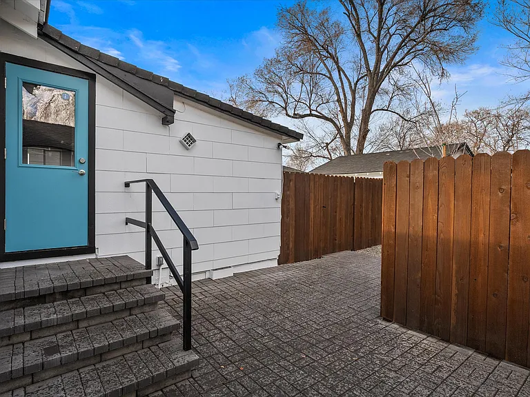 545 Modoc Ave — Photo 25