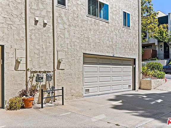 3rd image of 11260 Overland Ave APT 4D