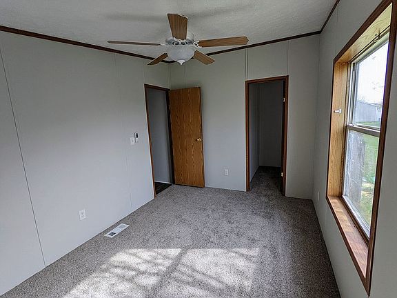 5th image of 4078 Kent Ct