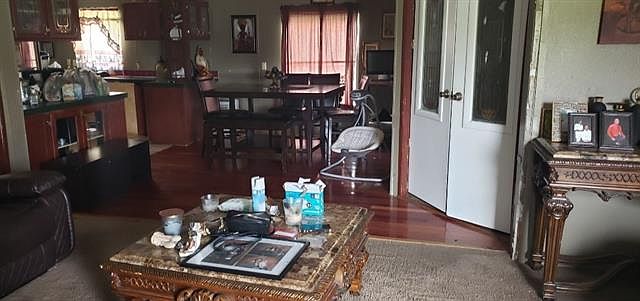 2nd image of 535 Daffodil St