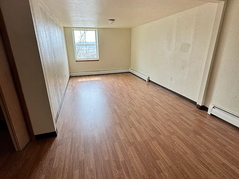 128 Arthur St #204 — Photo 4
