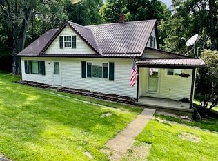 5715 Prosperity Pike, West Finley, PA 15377