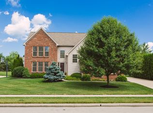 3836 Hidden Cove Cir, Lewis Center, OH 43035