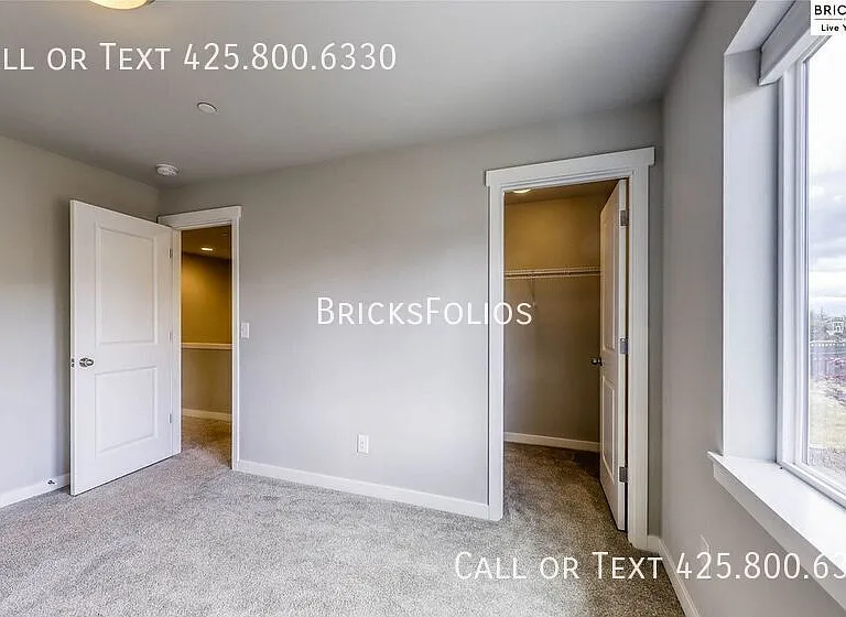 1052 Banyan St — Photo 21