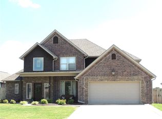 4124 Willowbend Dr, Rogers, AR 72758