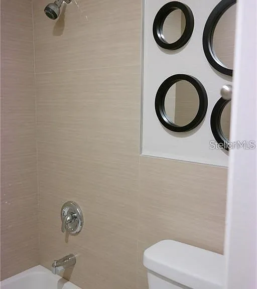 224 Afton Sq #104 — Photo 11