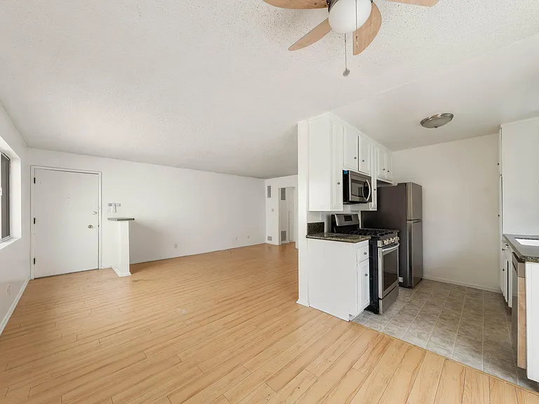 11861 Texas Ave #6 — Photo 1