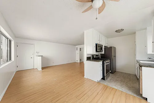 11861 Texas Ave #6 Photo 1