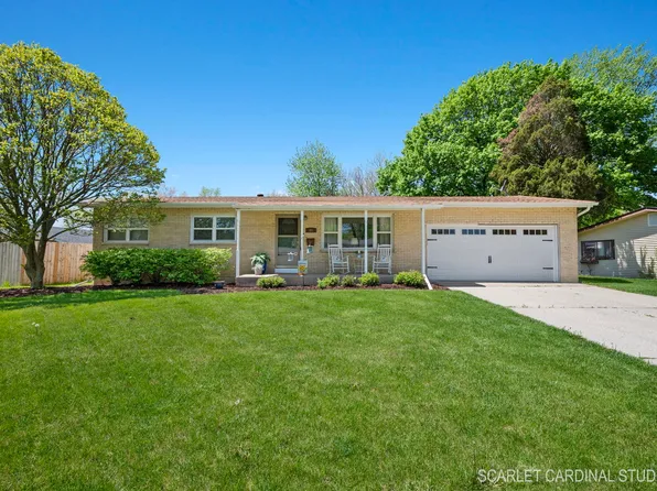 41 Seneca Dr, Montgomery, IL 60538