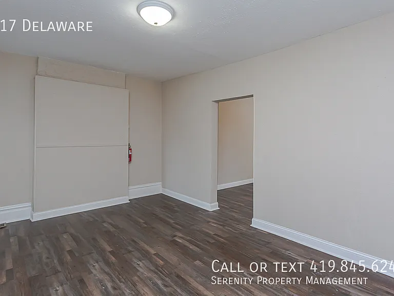 517 W Delaware Ave — Photo 6