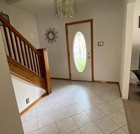 3rd image of 130 Crestwood Ave