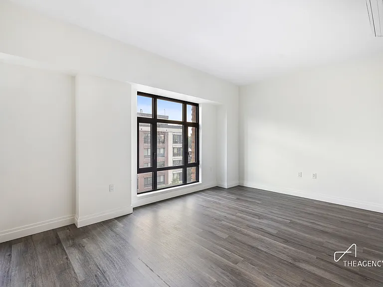 493 Myrtle Ave #602 — Photo 3