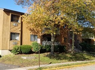 43 Riverview Dr UNIT 43, Bridgeport, CT 06606