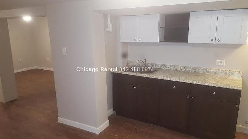 1st image of 2112 N Maplewood Ave #G