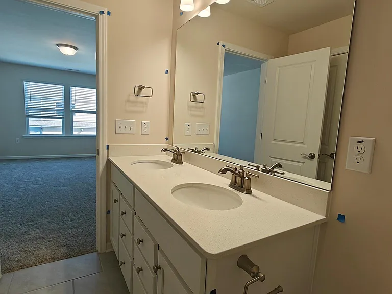 320 Ribbon Rail St — Photo 24