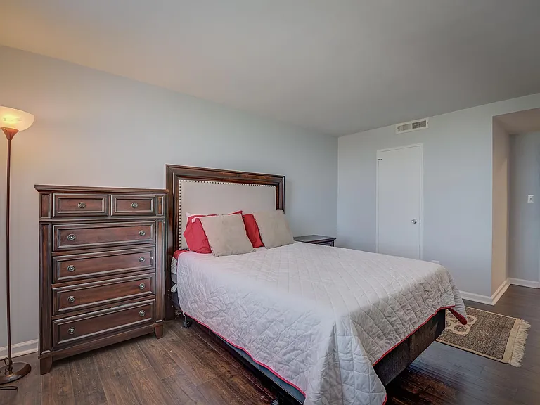 4600 Duke St #1205 — Photo 18