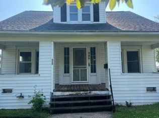 946 S 28th St, South Bend, IN 46615