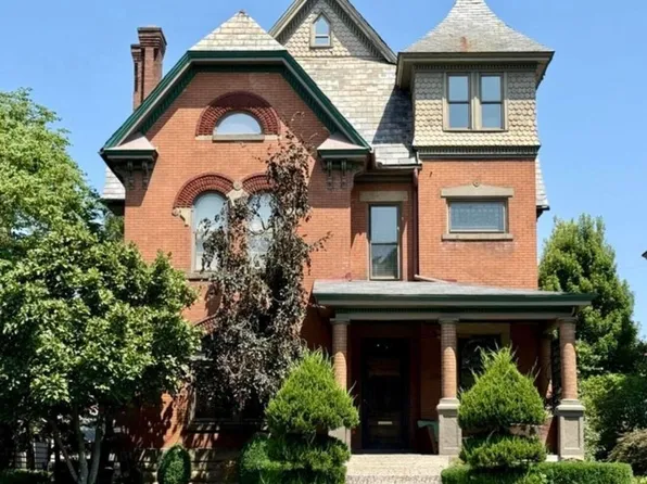 130 Buttles Ave, Columbus, OH 43215