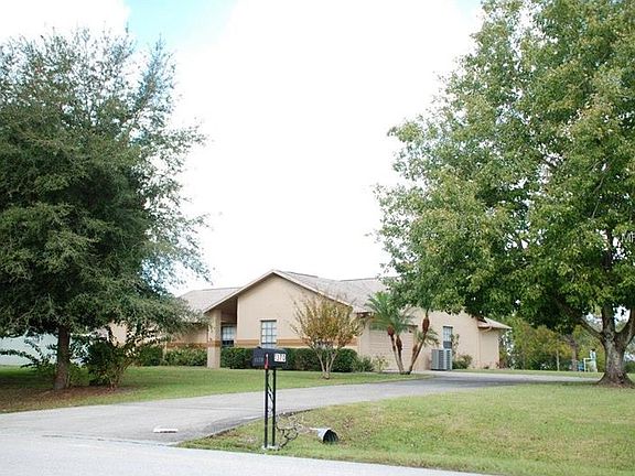 4th image of 1370 Englewood Dr