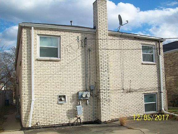 3rd image of 822 S 13th Ave