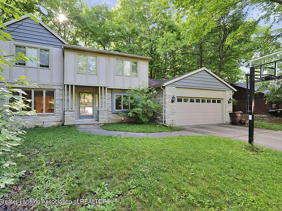 2nd image of 3890 Sheldrake Ave