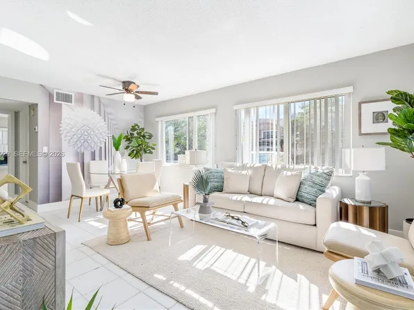 335 SW 20th St, Fort Lauderdale, FL