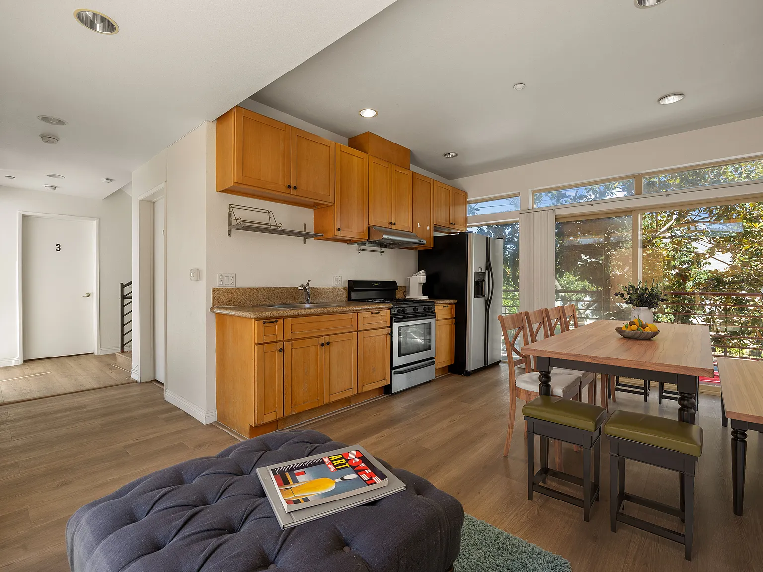 5 bed, 2050 sqft, $1,199 — Photo 2