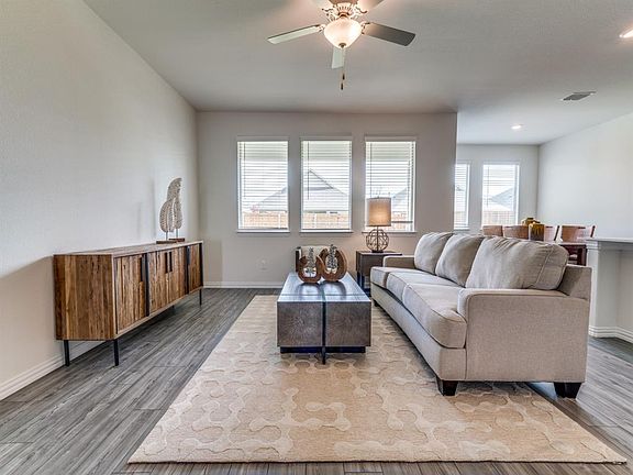 2nd image of 420 Holt Ln